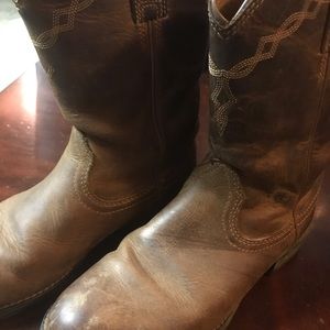 Ariat boots size 6B